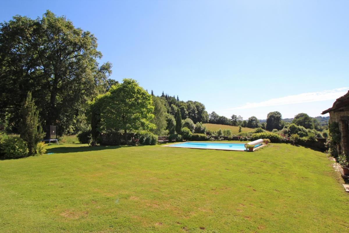 Chez Le Bayle Condat-sur-Vienne Exterior foto
