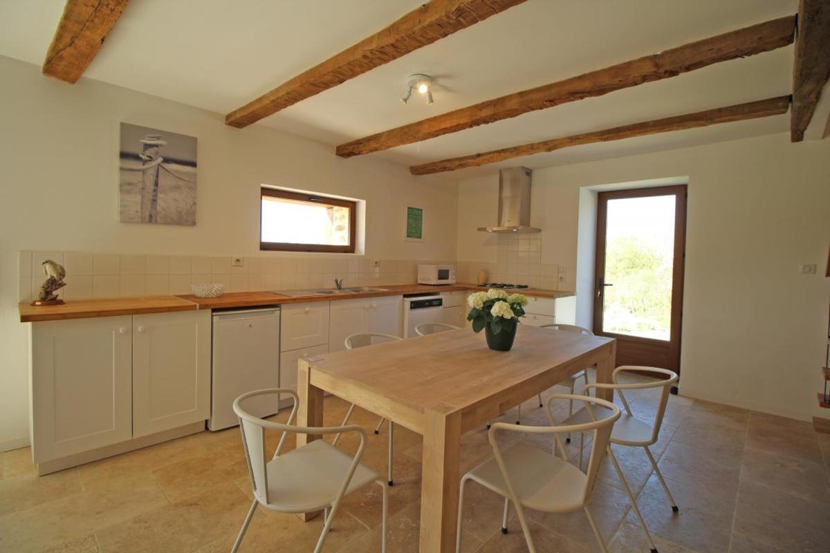 Chez Le Bayle Condat-sur-Vienne Exterior foto
